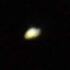 今たまたま空見てたら土星が見えたので撮ってみた 輪っかがくっきり