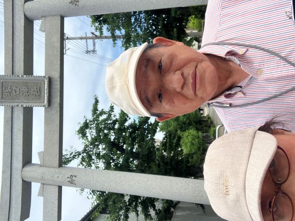 朝の散歩に努力します。  足腰の衰えにより歩行が困難になりつつあ