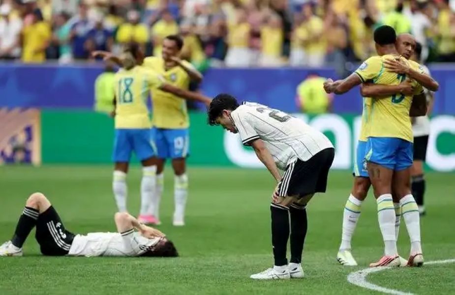 ワールドカップサッカー  日本はブラジルに負けた。全力を尽くし、