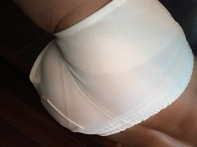 ビキニライン遊び！