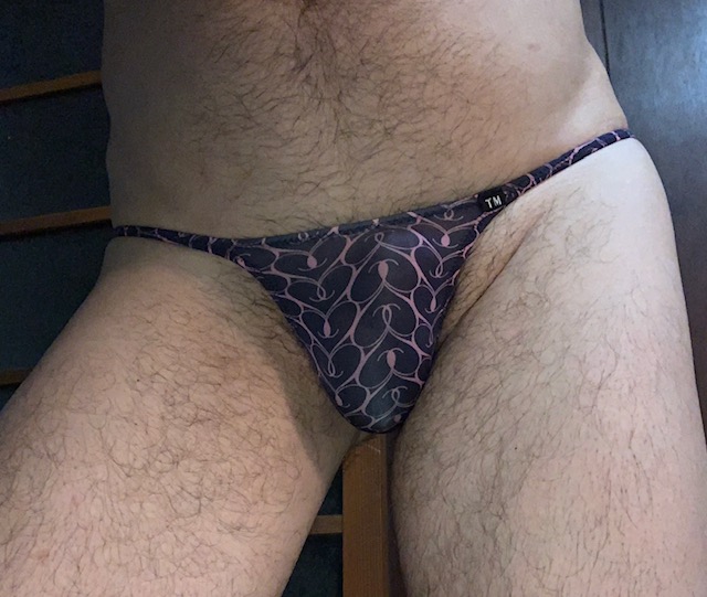 昨日の閲覧数を見ると、そこそこの人が見てくれて いると思うと、嬉