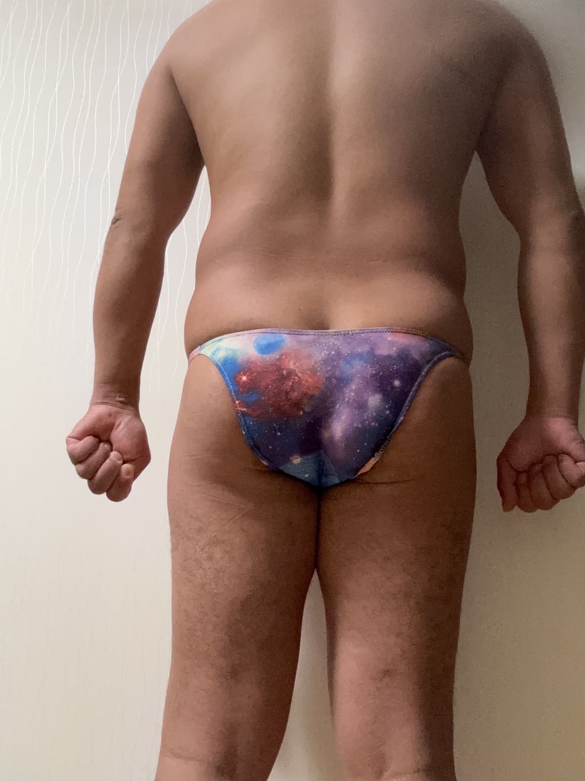 筋トレは継続的にしていますが、体重はほとんど減っていないです。 