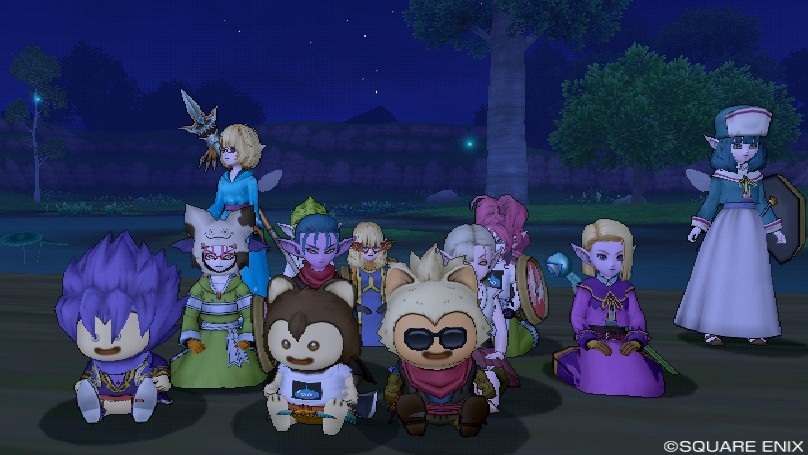 座って並んで　プクリポもかわええ