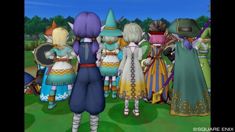 いろんな服の背中  裁縫装備ほしい……