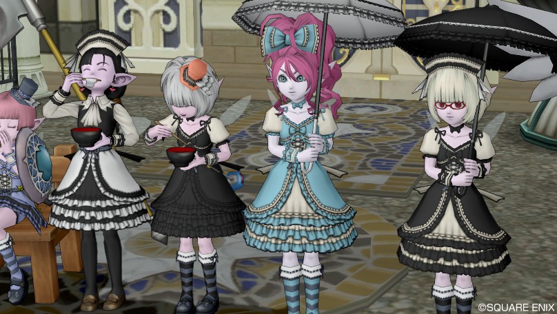 水色のがデフォルト色のロリータセット＋リボンヘッドドレスです！ 