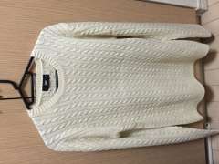 ○アクリル85のセーター  薄い…専用品っぽい