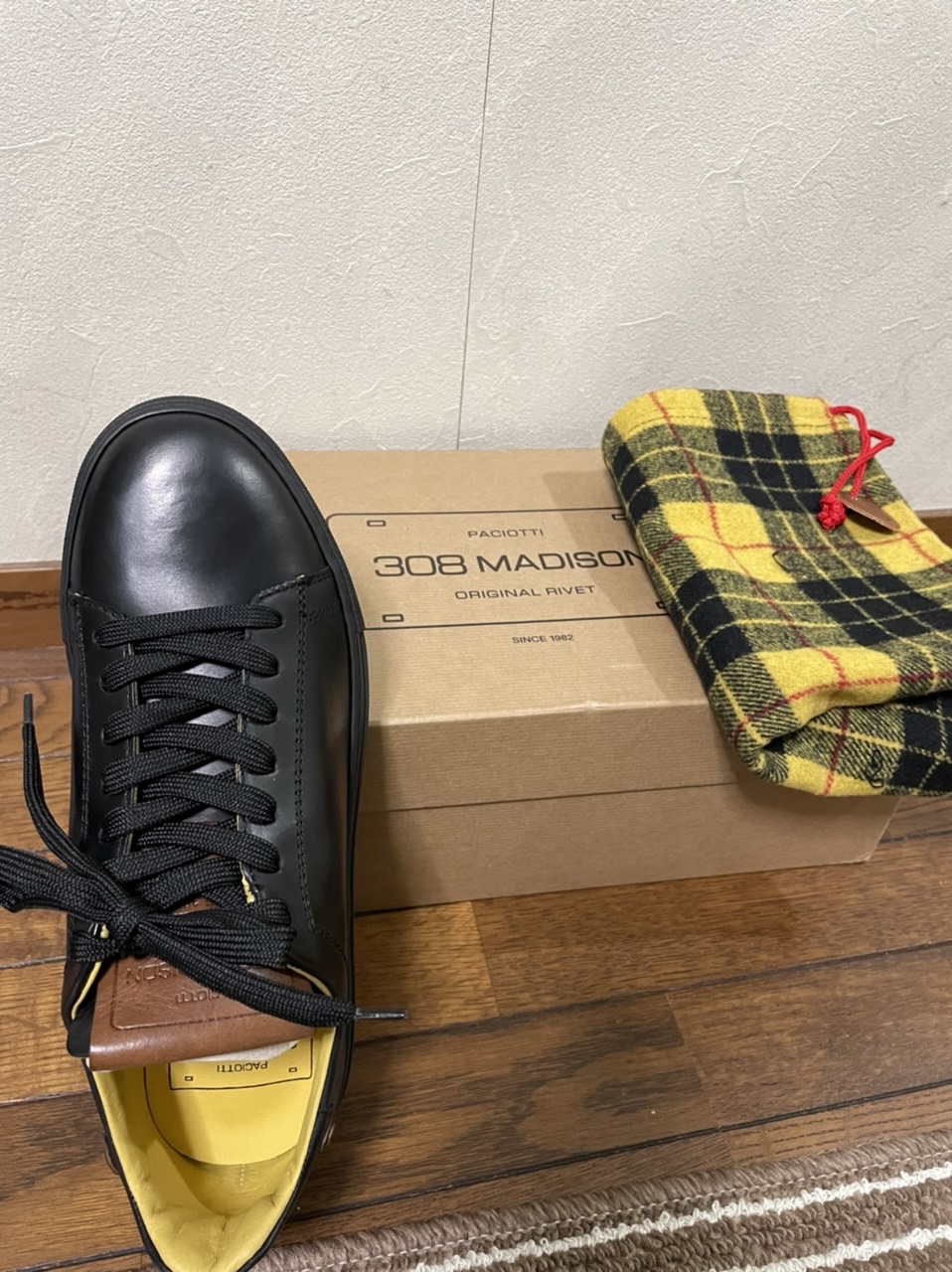 型番検索しても値段不明。