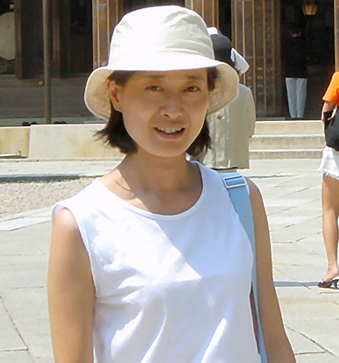 おばさんと大学生（息子の家庭教師） 日出子 45歳から48歳　3