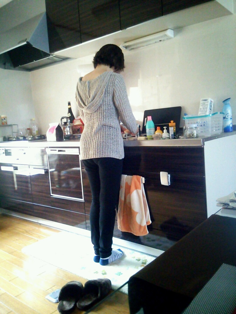 真面目な小百合奥様の尻デカ裸体や恥態画像 お持ちの方 おられませ