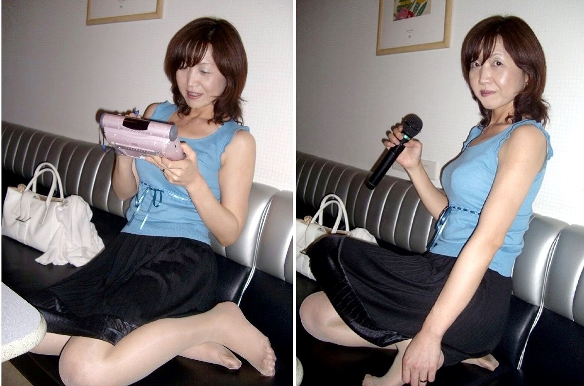 カラオケで歌う美咲さん