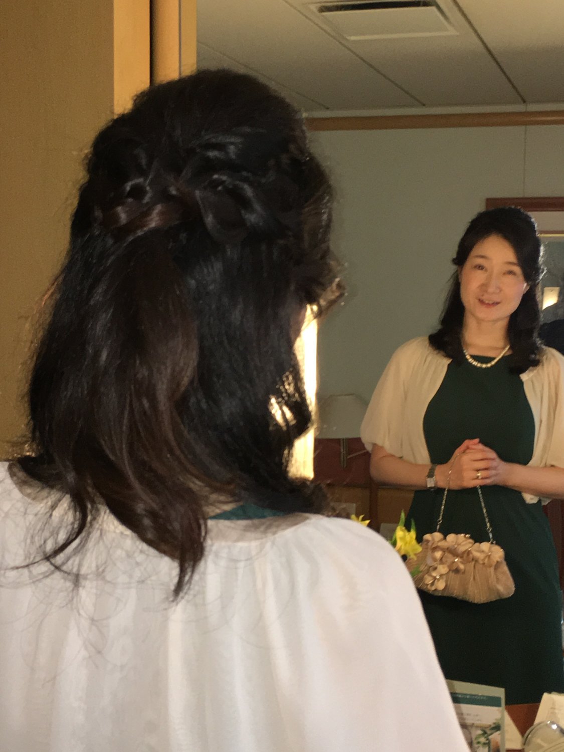 お疲れ様でございます♪今日の作品はとても魅力的で 巨乳が強調して