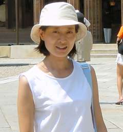 おばさんと大学生（息子の家庭教師） 日出子 45歳から48歳　3