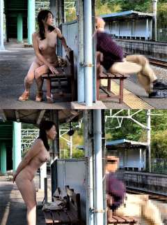 駅で全裸露出する「子午線奥様」。