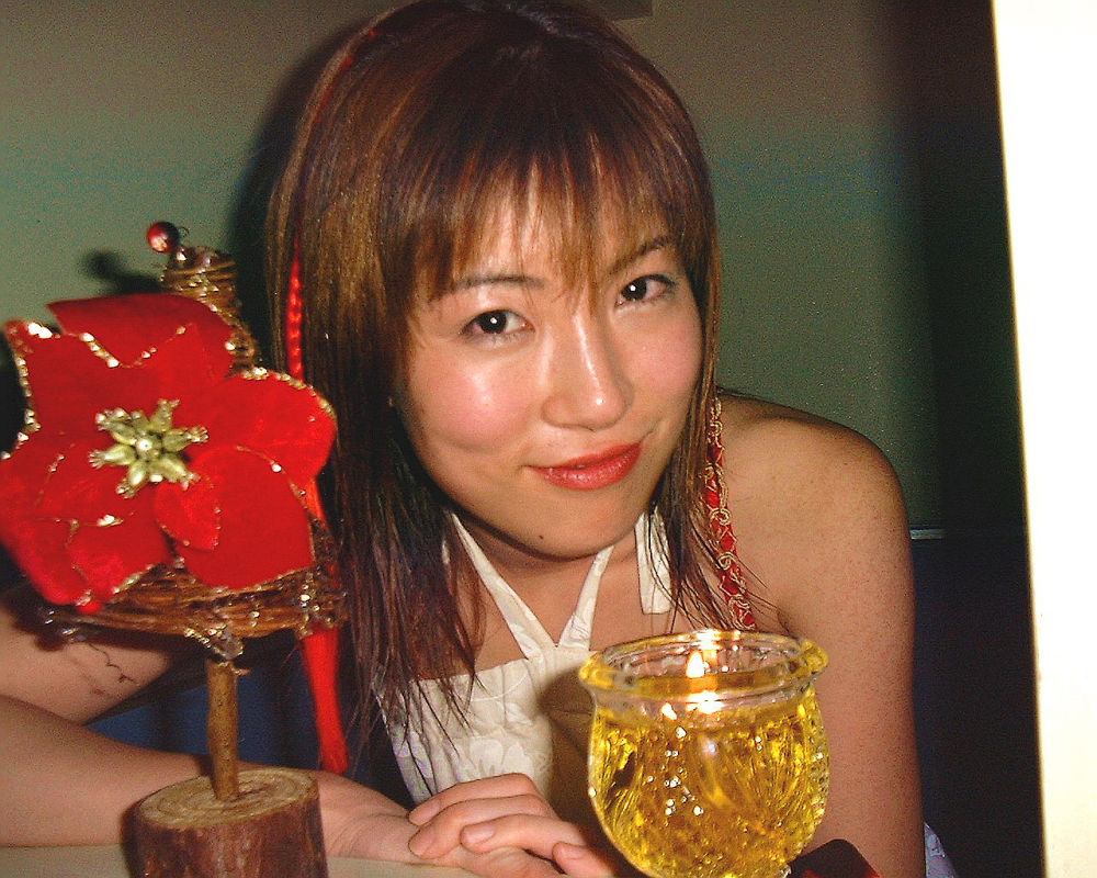 人妻ではないが 素人女でもない？ イブの夜
