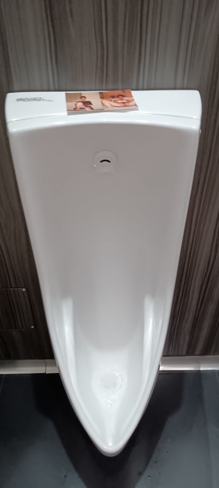 私も時々高速道路のトイレにそーと置いてます・・・どうですか？