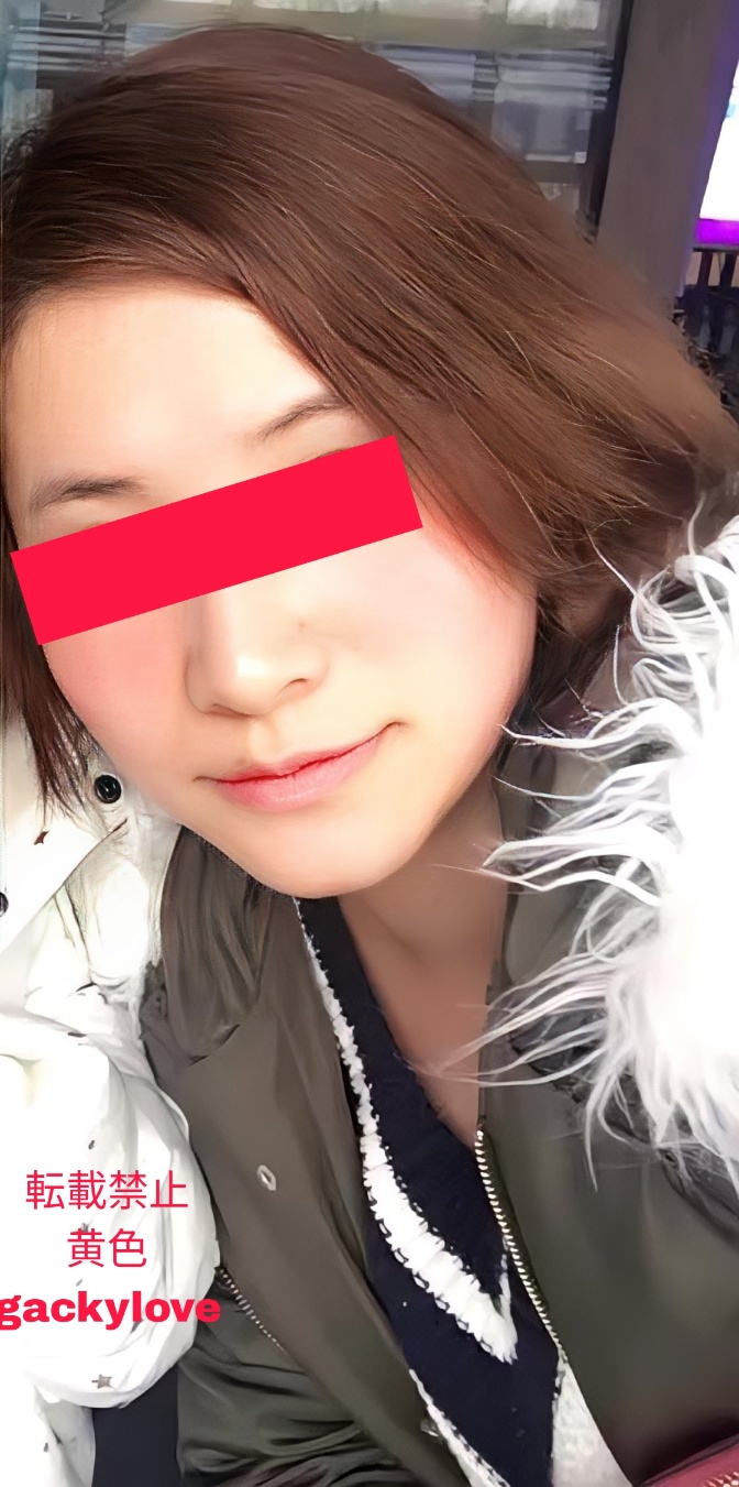 会社のお気に入りの同僚（みえちゃん人妻38歳)の普通写真しかあり