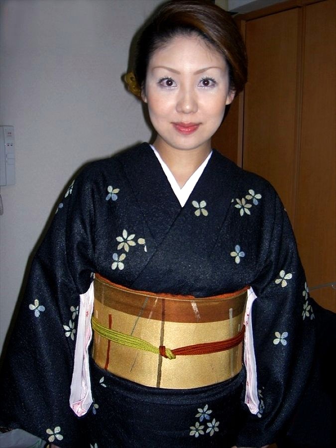 和服姿の「祥子」さん