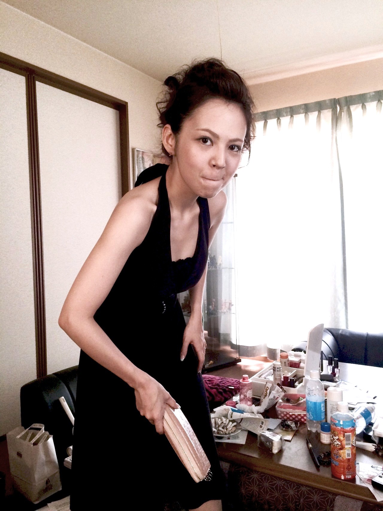 怒っている「京子」さん。