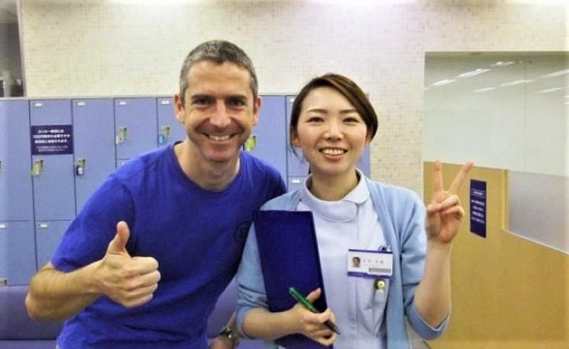 クリニックで外人の医師と２ショット