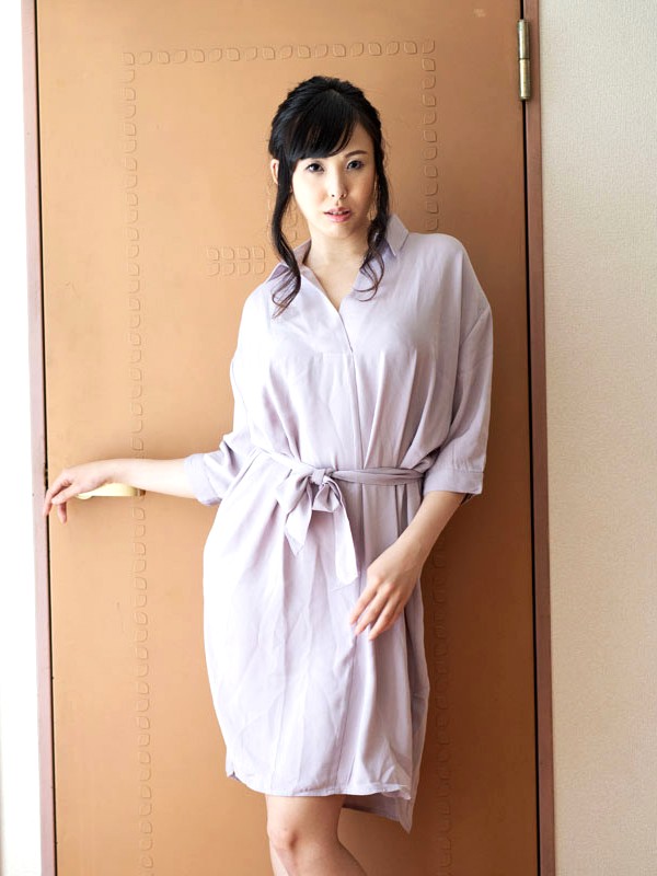 私服姿の「真奈美」さん。