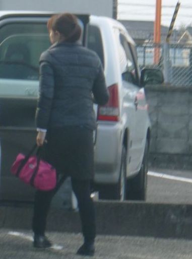 徳島県板野郡在住　病院勤務の医療事務職　50歳　離婚調停中　娘が