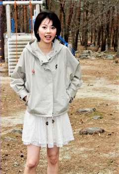 公園で遊ぶレイコさん