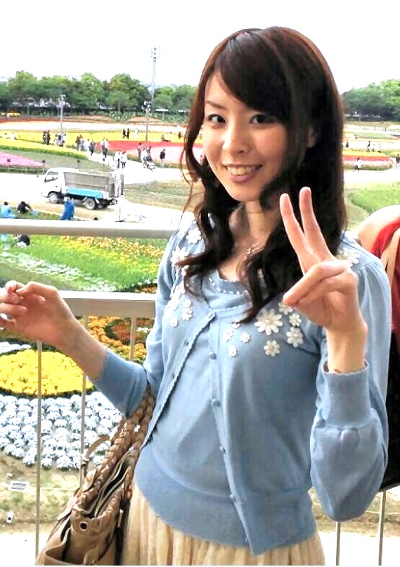 私服姿の「梨奈」さん