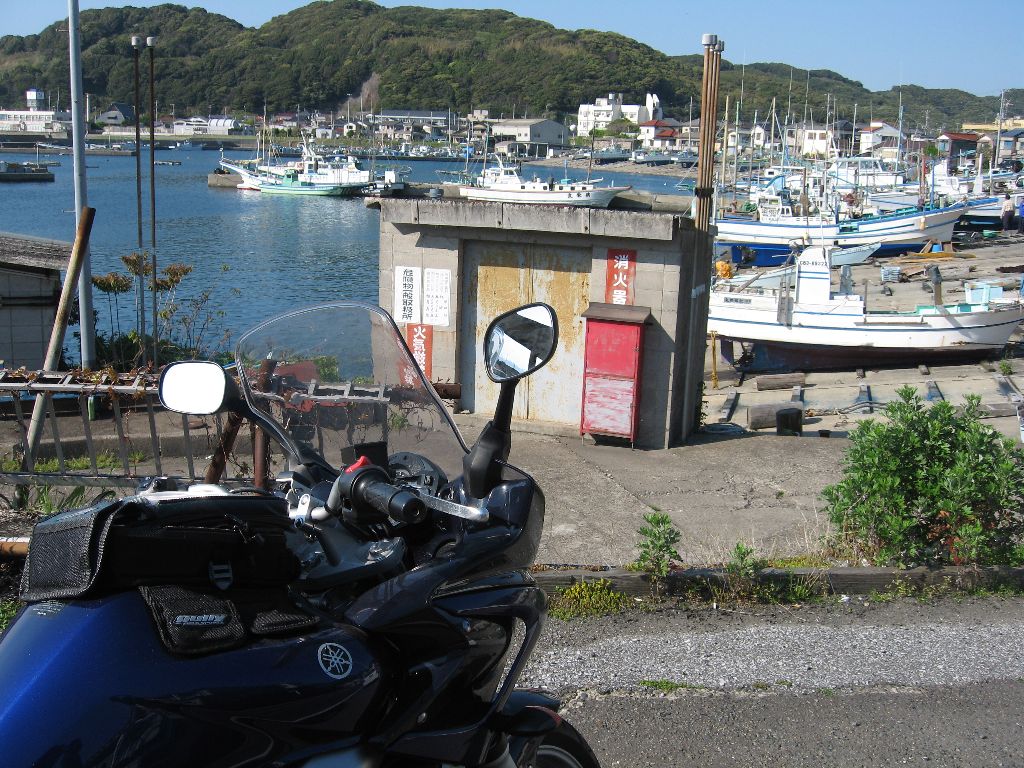 昨日のアド街でやってた富津の漁港  ♪小学生のころにはサ　富津で