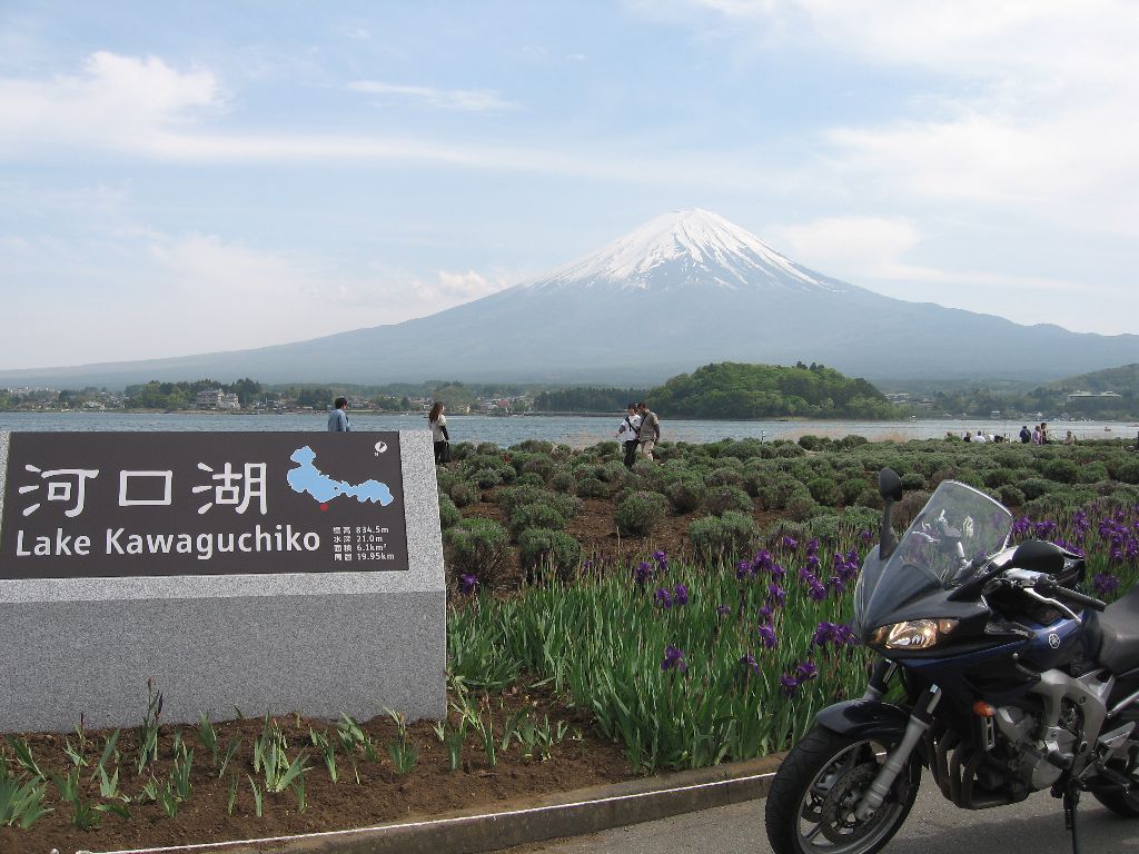 4つめ、河口湖。 看板がないとどこも同じに見えるというのは禁句だ