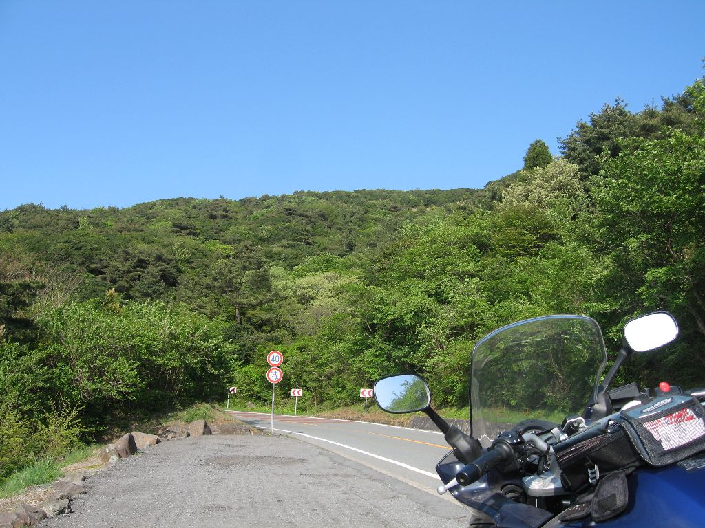 さっきの曇天が嘘のような凄い快晴。 走ってても実に気分がいい。