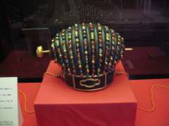 首里城の中で展示されてた王冠。 なんかのアニメに出てくるらしい王