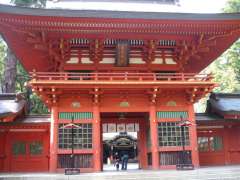 香取神宮に寄り道 俺は決して神社仏閣マニアではないんよ 楼門。凄