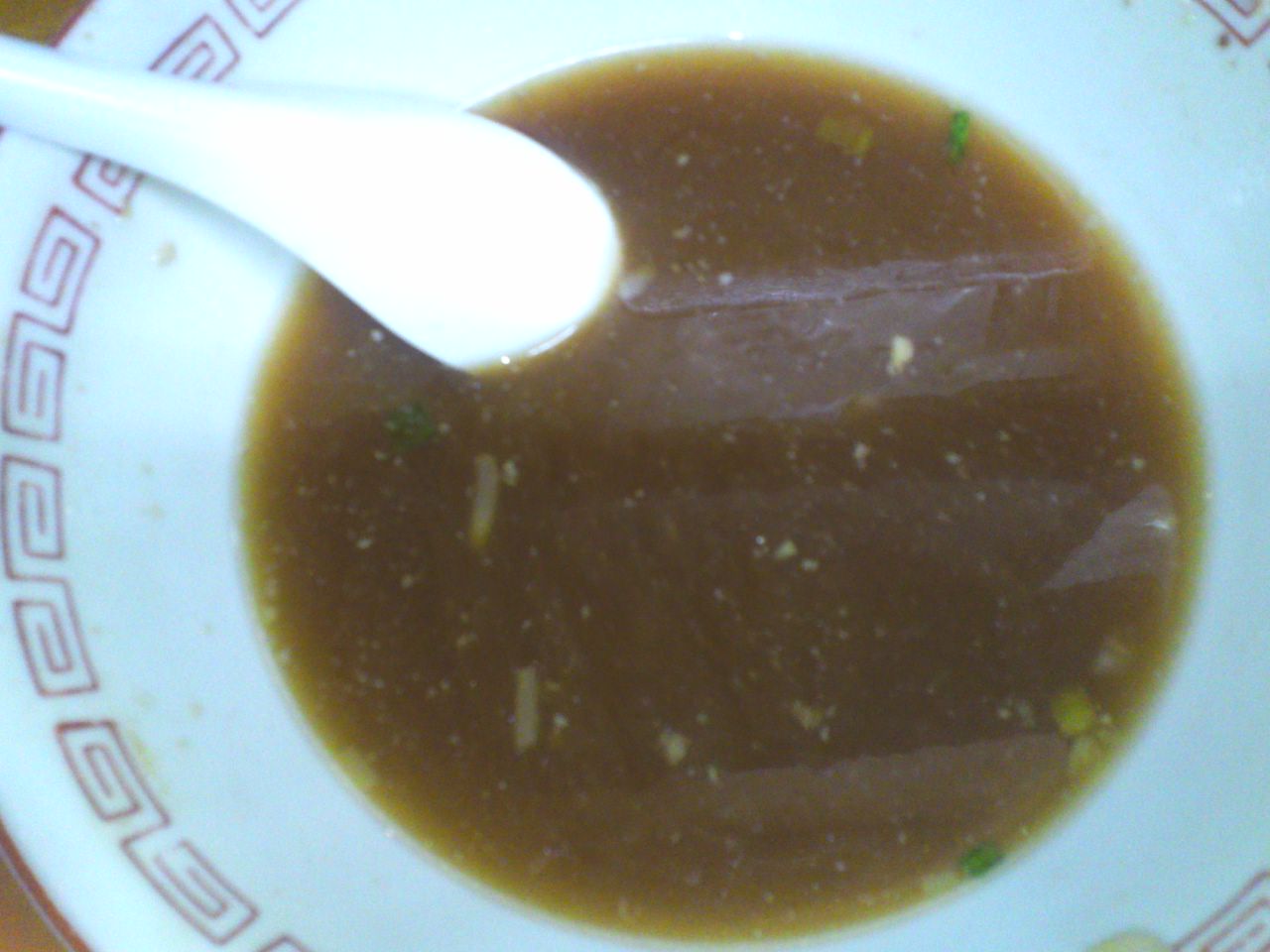 その7  スープはほぼ通常だと思いますが、一味麺やニラキムチを生