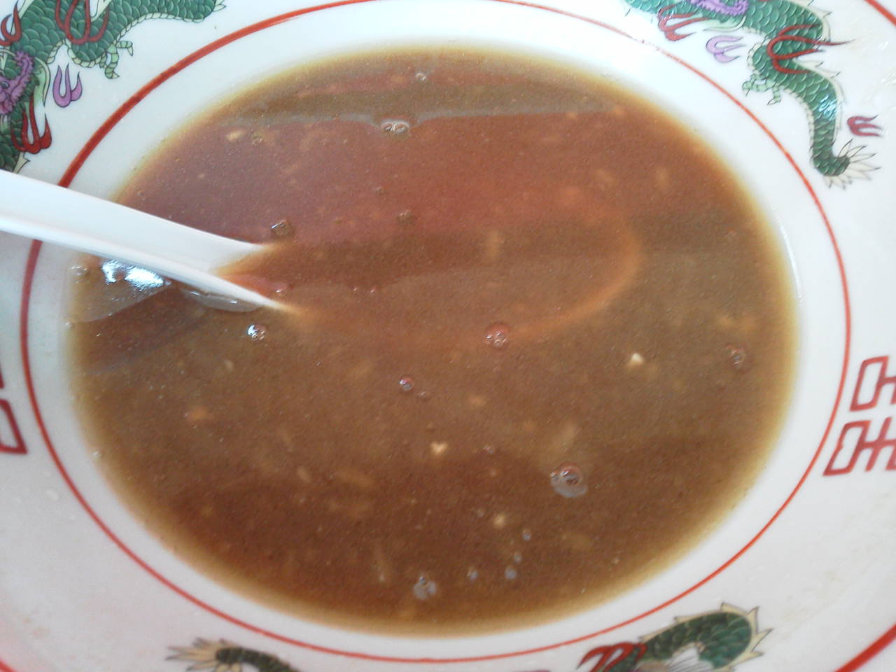 その10  スープは新橋店とは違う味ですが、よくあるインスパに比