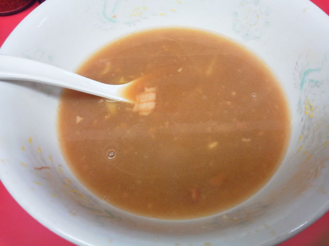 その12  スープ  「豚肉の味」という感じのスープ。 あまりし
