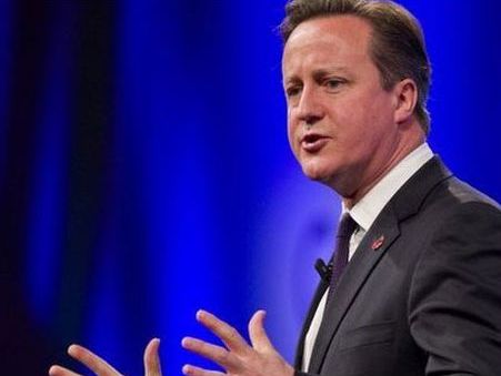 (画像： イギリスのキャメロン首相。今後は不法移民の厳罰化を推し