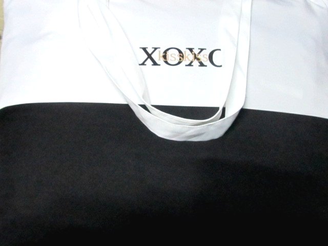 XOXO袋 中国製のばっかりでブランドタグの表記の とこ見たけど