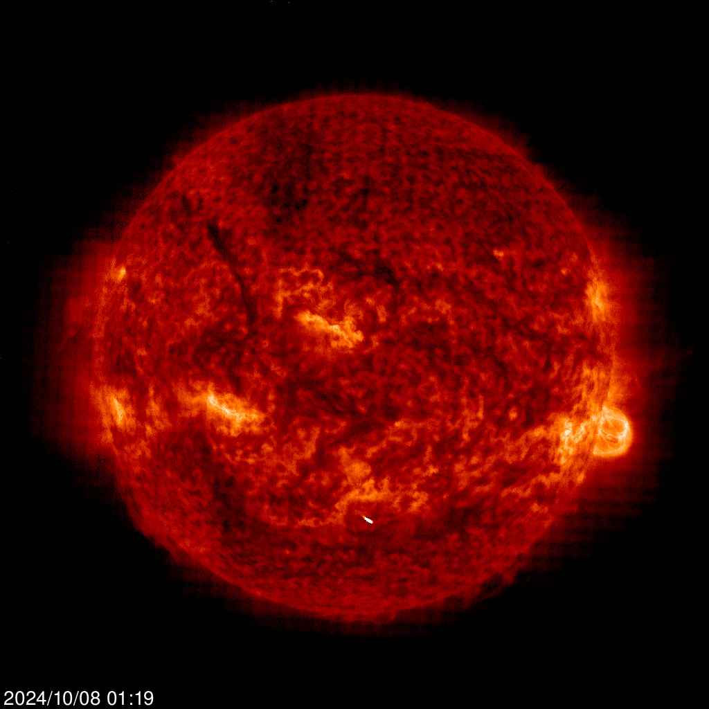 太陽風、 0時42分、太陽南西端３８４２黒点群でＸ１．４大規模フ