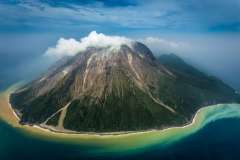 薩摩硫黄島、 10時8分、噴火、噴煙火口上700m、 https