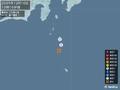 12時15分ごろ、Ｍ３．８　三宅島近海 北緯33.7度　東経13