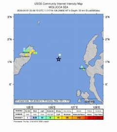 ＵＳＧＳ、７時48分13秒　インドネシアモルッカ海 北緯1.11