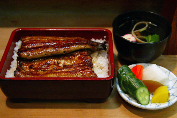 皮が嫌いなんだよ  白焼きというのもあるらしく見たことが 無いの