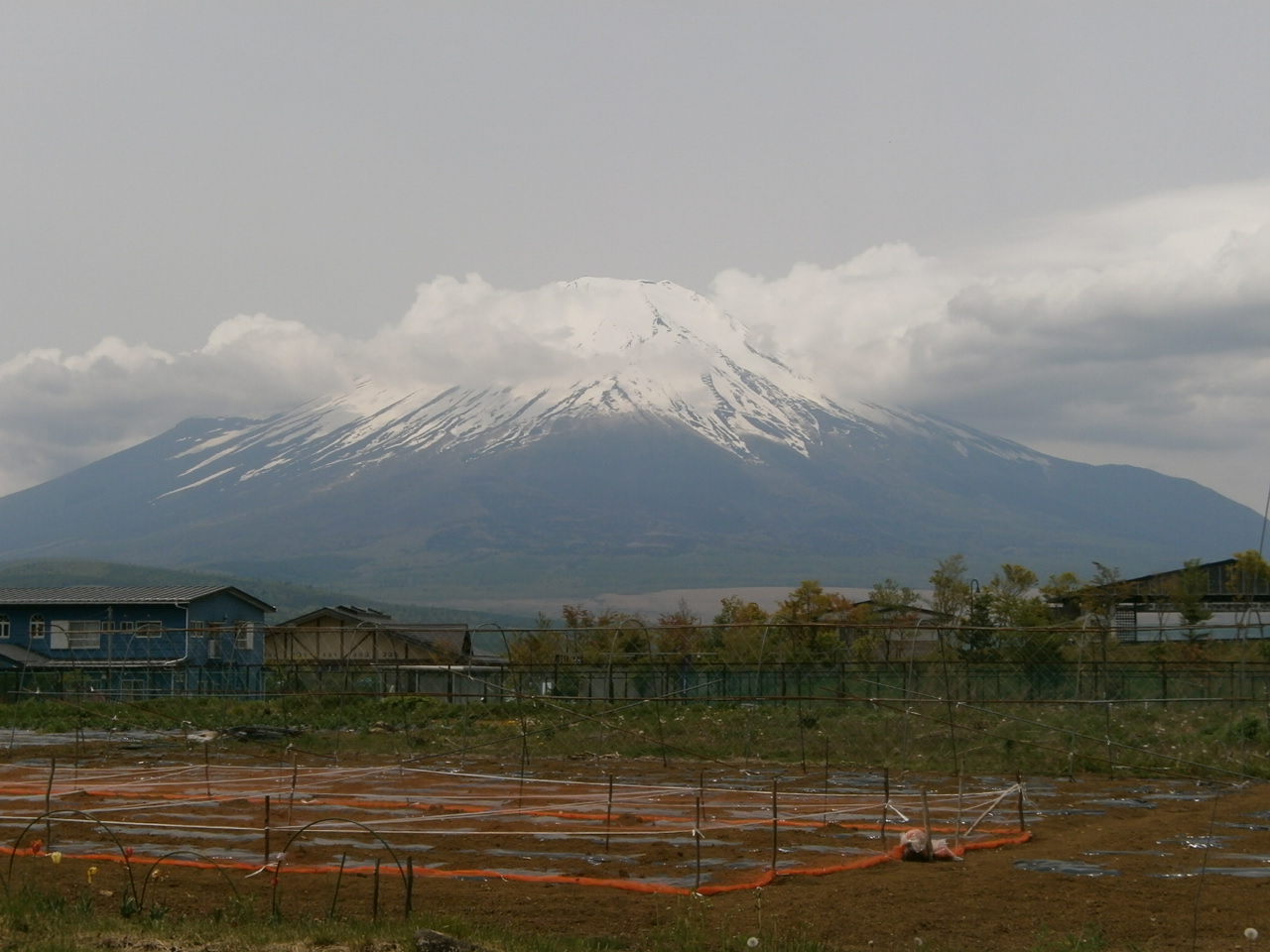 山中湖で見た富士山 今日はあんまり天気よくないね～・・・