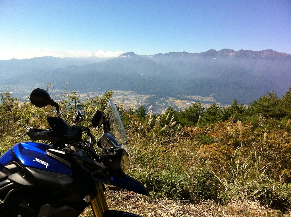長野県の陣馬形山に行ってきました。 天気も良くてサイコーでした。