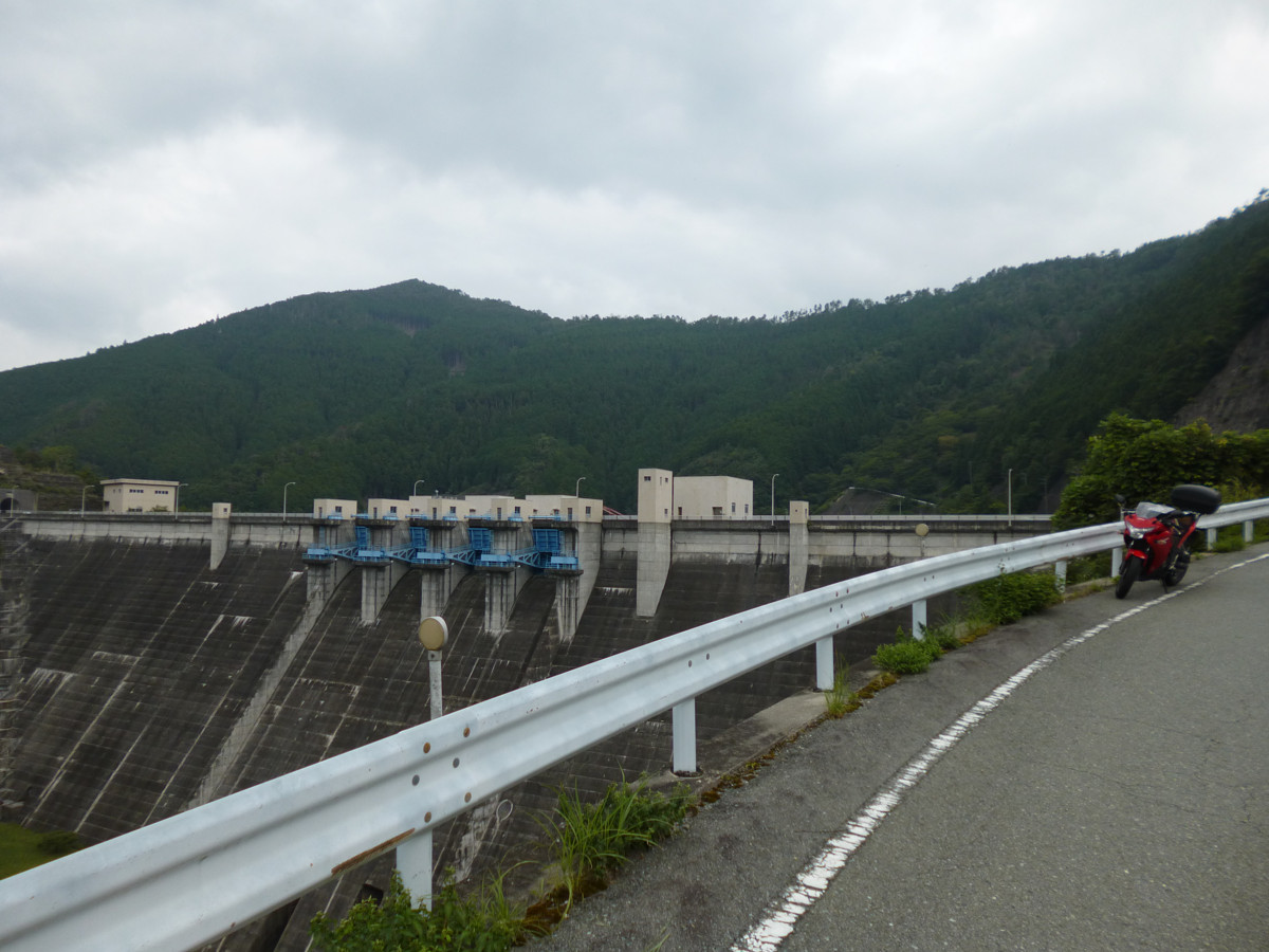 蓮ダム（はちすダム）でダムカードゲット 三重県です