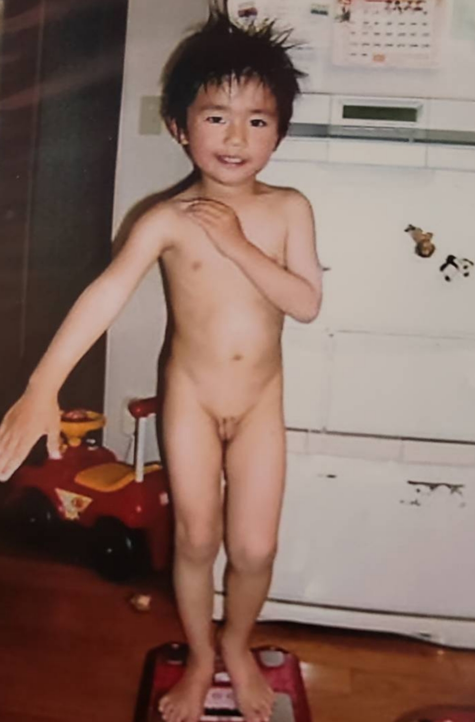 男の子すっぽんぽん