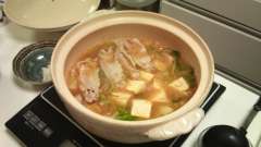 今日は山本家でチゲ鍋をごちそうになりました。  この暑いなかあえ
