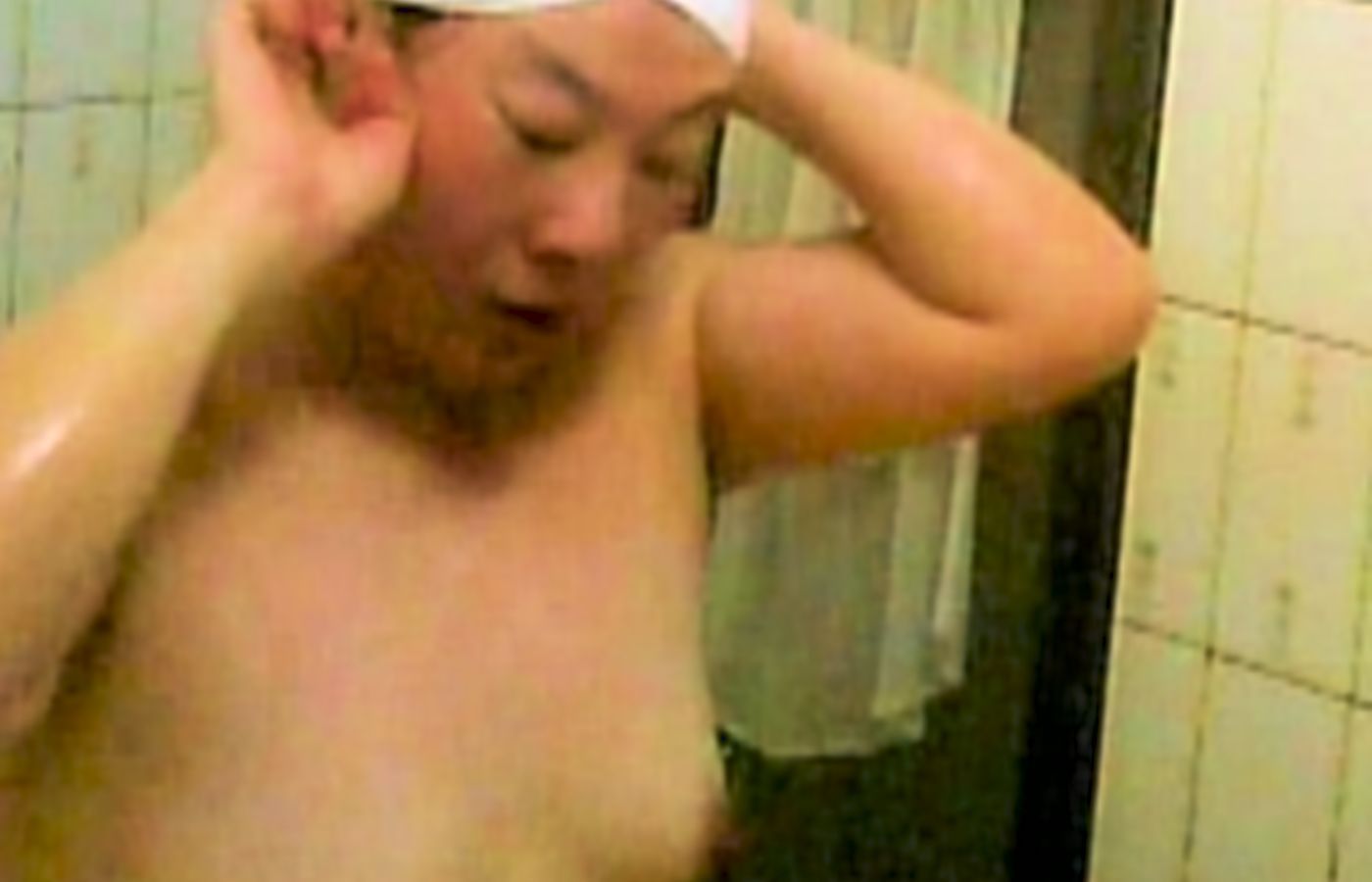 入浴盗撮…浴室内の巻