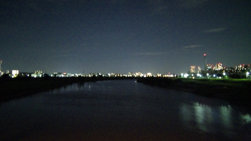 右が東京、左が神奈川です。 あんまかわらない(ｰωｰ;)