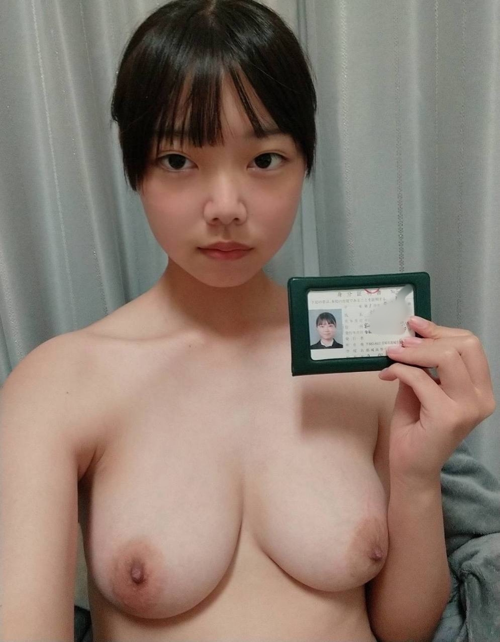 お金を借りパクして逃げた子たちの担保動画、画像多数あります！！ 